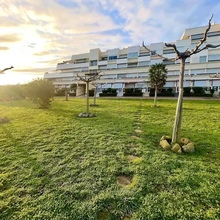 L'Escale Port Nature Studios 3 Etoiles Terrasses * Agde