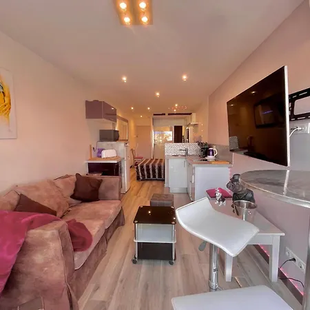 L'Escale Port Nature Studios 3 Etoiles Terrasses * Agde