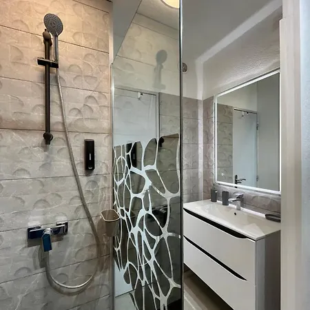 L'Escale Port Nature Studios 3 Etoiles Terrasses * Agde