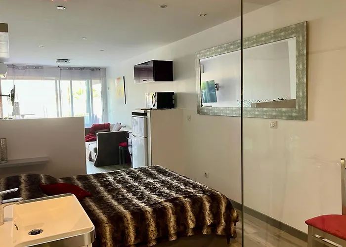 L'escale Port Nature 3 étoiles Terrasses