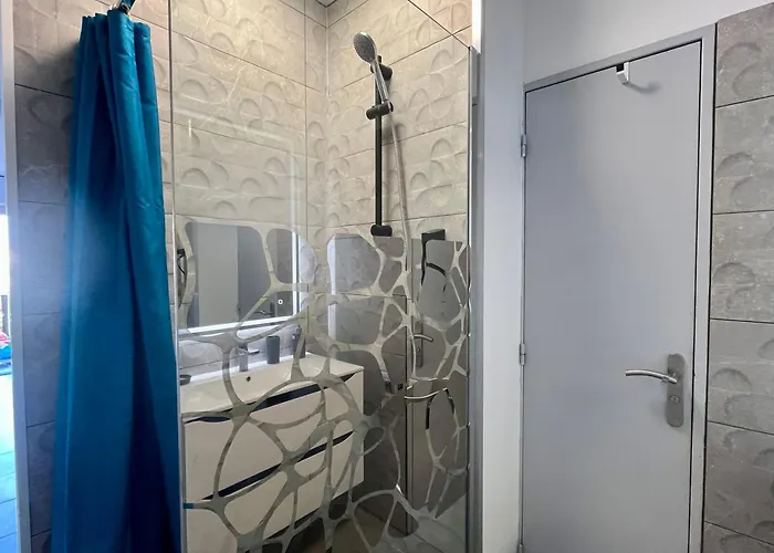 L'escale Port Nature 3 étoiles Terrasses Agde